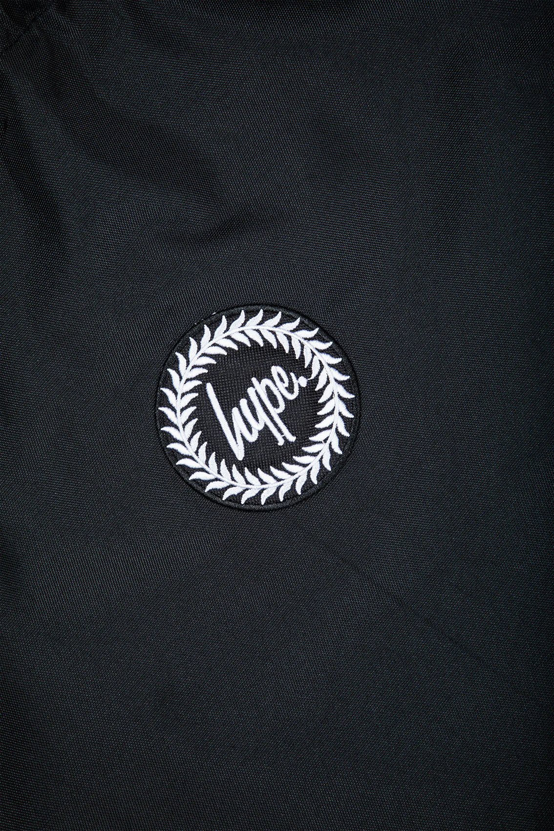 Hype Black Crest Drawstring Bag - Image 3