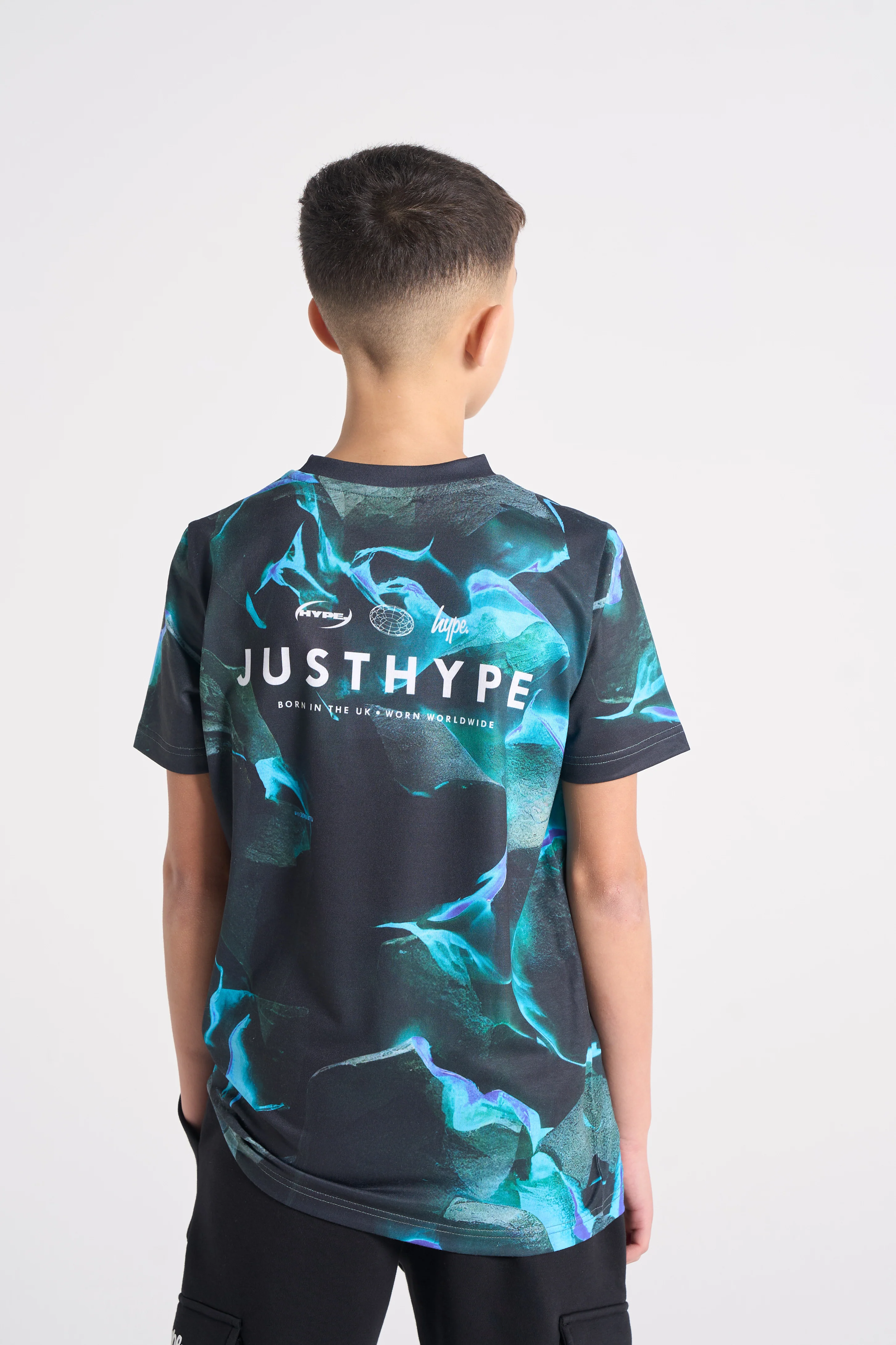 Hype Boys Black/Blue Vapour T-Shirt - Image 4