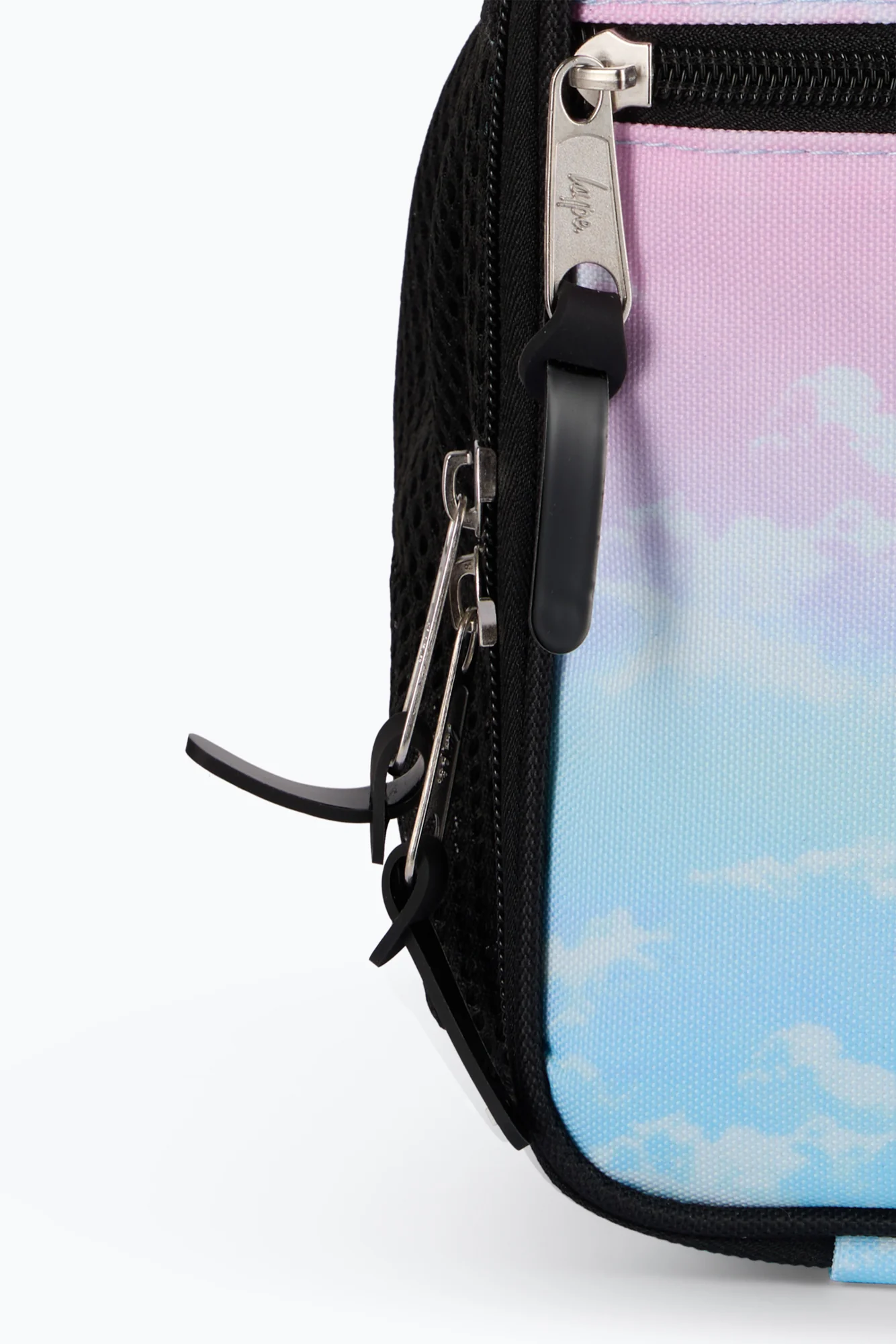 Hype Girls Multi Pastel Clouds Lunch Bag - Image 5
