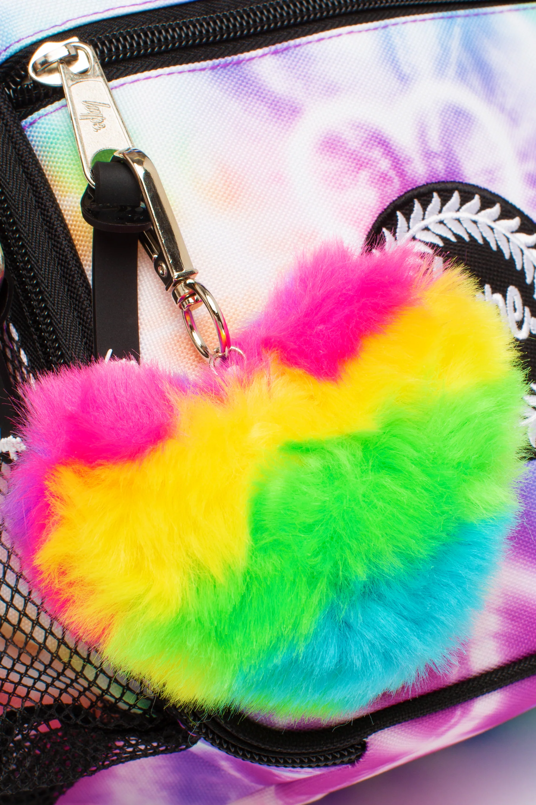 Hype Rainbow Heart Tie Dye Lunch Box - Image 10