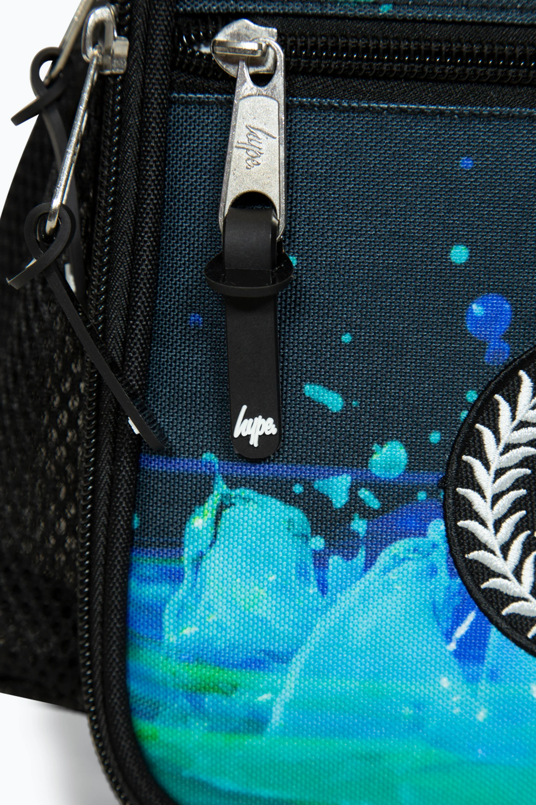 Hype Boys Black 3D Droplets Lunch Box - Image 6