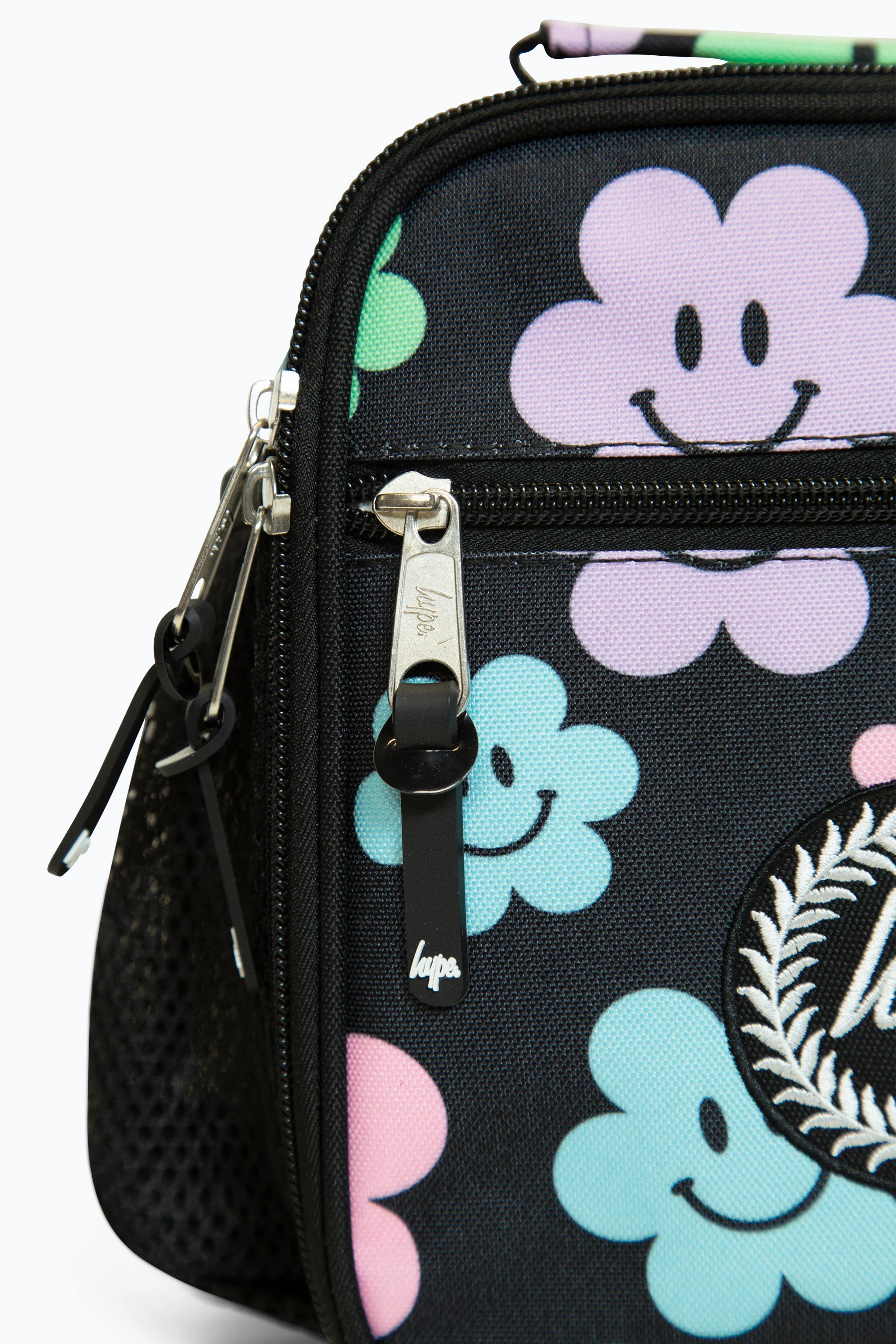 Hype Happy Flowers Lunch Bag - Image 6