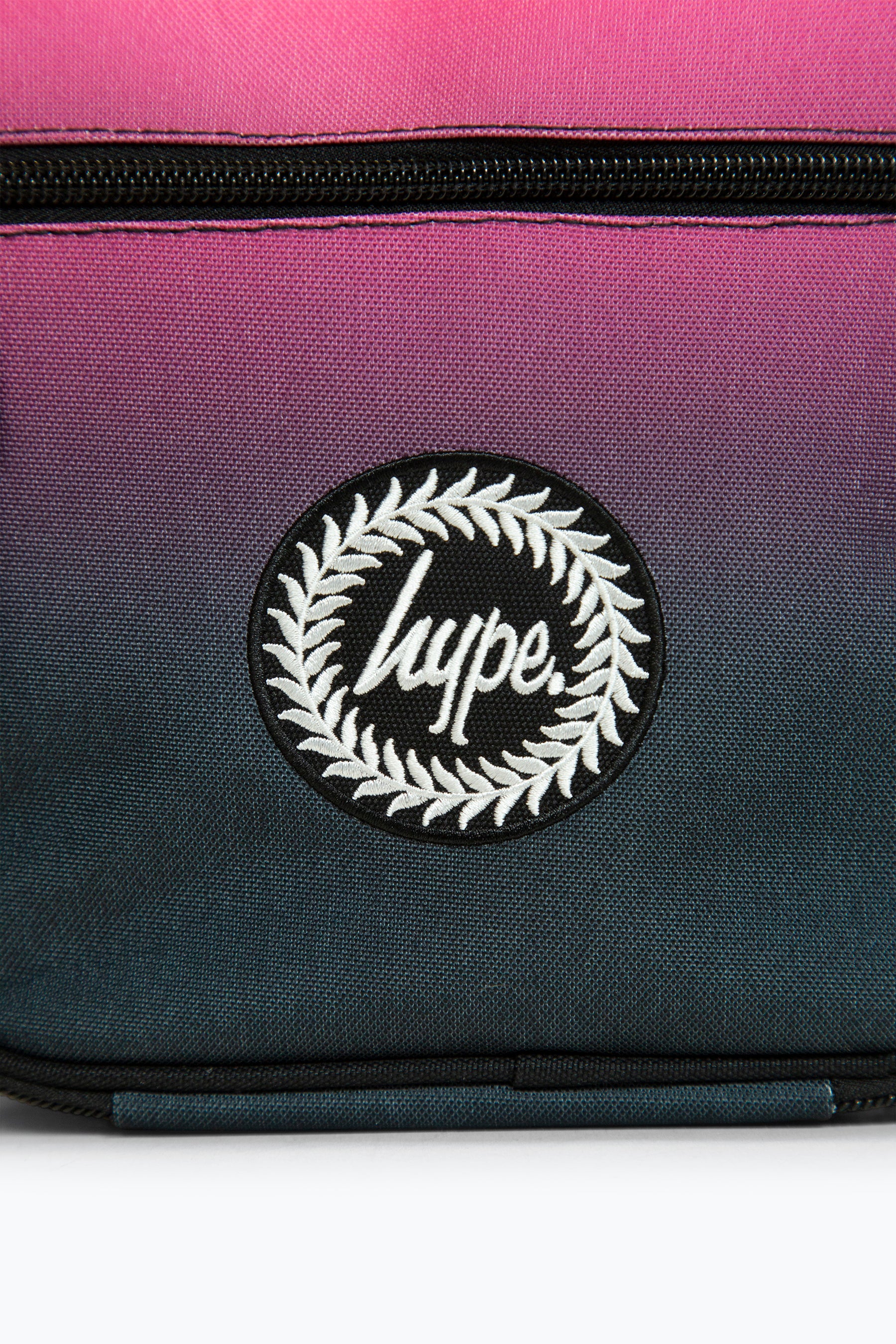 Hype Black/Pink Fade Lunch Bag - Image 5